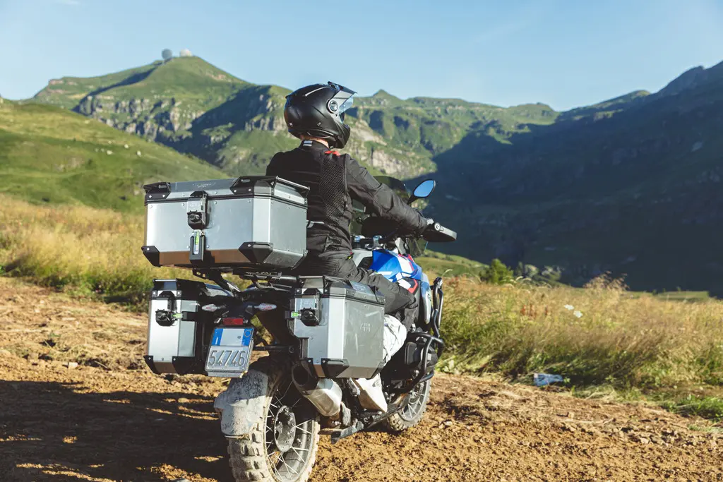 bmw-r1300gs-24_trekker-obkevo-02_097_OBKEVS33A_1024x768.webp