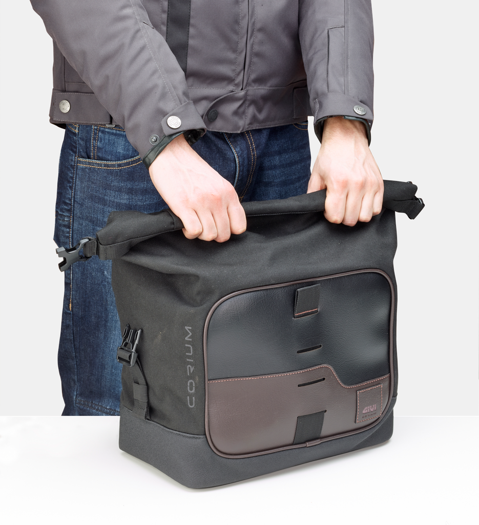 CRM106_rolltop_2128x1600.png
