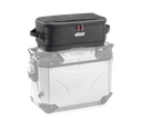 XL10_cargo-bag_mounted-on_givi_obkev_2128x1600.png