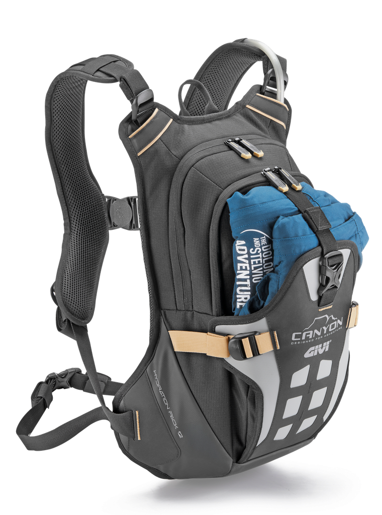 GRT731_rucksack_front-flap_givi.tif