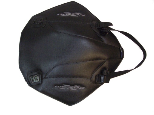 [BAG-1631U] Protector de Tanque Bagster Honda NC 700 X (NEGRO)