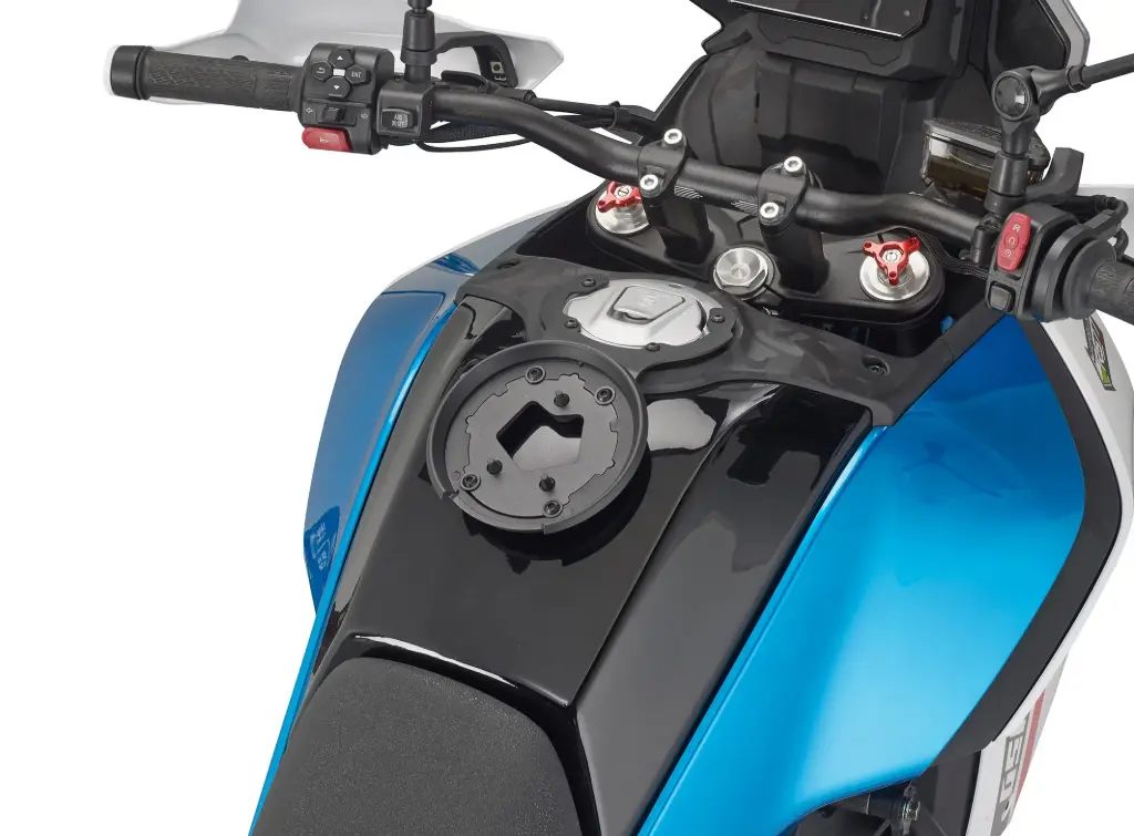 Adaptador p/ bolsos tanklock cfmoto 450mt (24)