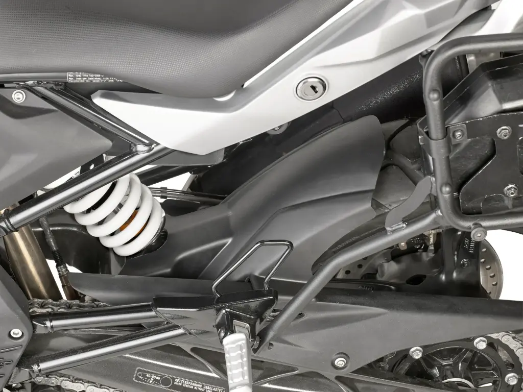 Guardabarro Cubrecadena En Abs Negro G 310 Gs (17 > 18)